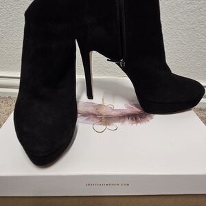 Jessica Simpson Elegant Black Heeled Boots